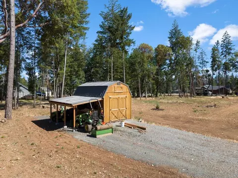 Exterior - 1323 Ellison Loop, Merlin, OR 97532 photo 7 of 7