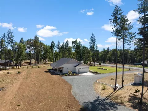 Exterior - 1323 Ellison Loop, Merlin, OR 97532 photo 6 of 7
