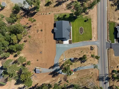 View/Area - 1323 Ellison Loop, Merlin, OR 97532 photo 1 of 2