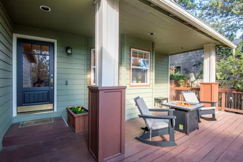 2638 NW Rainbow Ridge Dr, Bend, OR 97703 photo 4