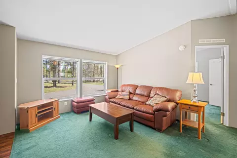 17025 Kasserman Dr, Bend, OR 97707 photo 5