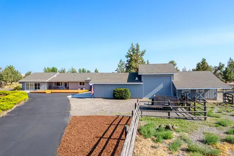 1923 NE Upas Ave, Redmond, OR 97756