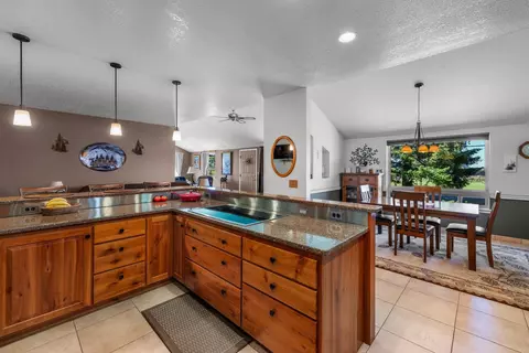 62610 Erickson Rd, Bend, OR 97701 photo 10