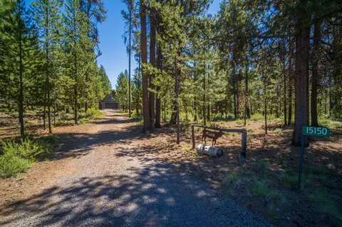 15150 Yellow Pine Loop, Bend, OR 97707 photo 5