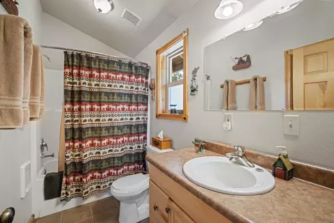 15150 Yellow Pine Loop, Bend, OR 97707 photo 21