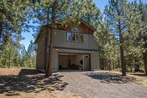 15150 Yellow Pine Loop, Bend, OR 97707 photo 27