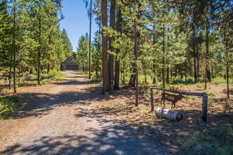 15150 Yellow Pine Loop, Bend, OR 97707 photo 46