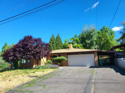 1873 Park Ave, Klamath Falls, OR 97601