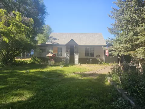 2141 SE Melrose Dr, Prineville, OR 97754