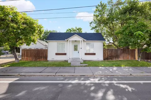 3124 Merriman Rd, Medford, OR 97501