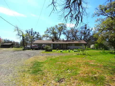 5758 Gebhard Rd, Central Point, OR 97502