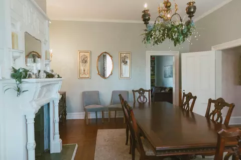 Dining - 883 Old Stage Rd, Central Point, OR 97502 photo 1 of 5