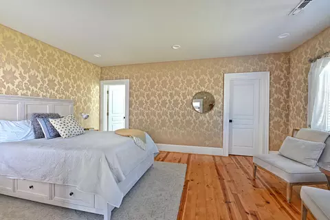 Bedroom - 883 Old Stage Rd, Central Point, OR 97502 photo 18 of 20