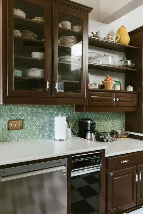 Kitchen - 883 Old Stage Rd, Central Point, OR 97502 photo 2 of 10