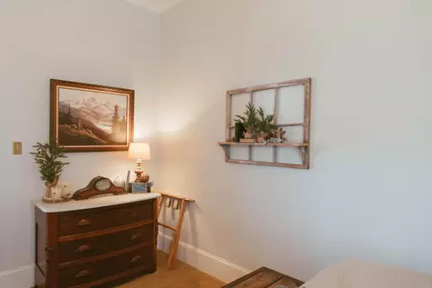 Bedroom - 883 Old Stage Rd, Central Point, OR 97502 photo 14 of 20