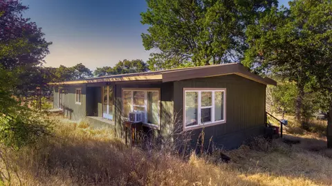 4611 E Antelope Rd, Eagle Point, OR 97524 photo 2