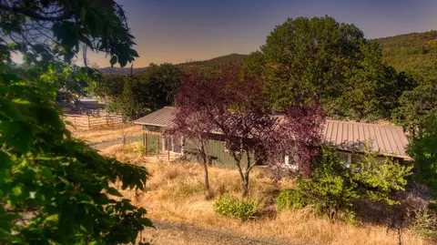 4611 E Antelope Rd, Eagle Point, OR 97524 photo 4