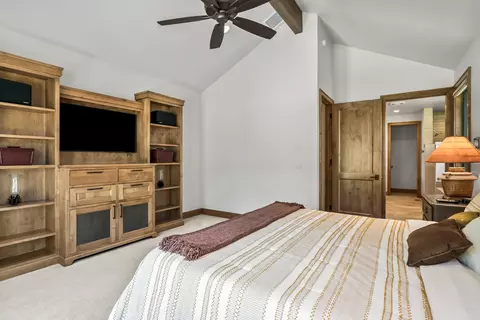 61428 Tam Mcarthur Loop, Bend, OR 97702 photo 53