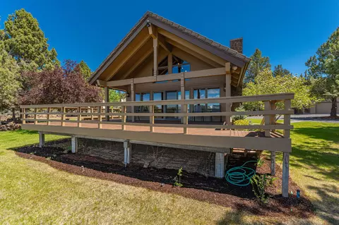 Exterior - 64236 Crosswinds Rd, Bend, OR 97703 photo 2 of 14