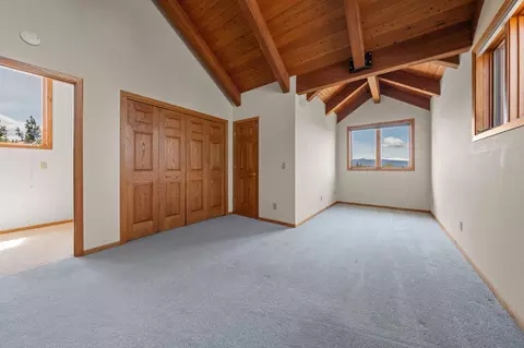 Bedroom - 64236 Crosswinds Rd, Bend, OR 97703 photo 2 of 3