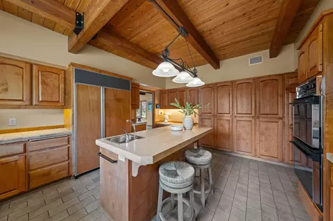 Kitchen - 64236 Crosswinds Rd, Bend, OR 97703 photo 4 of 4