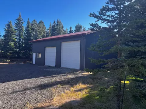 Exterior - 24025 Skywagon Dr, Bend, OR 97701 photo 6 of 24