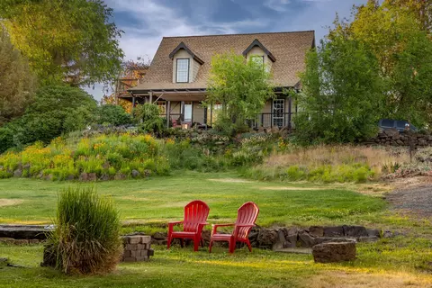 Exterior - 24025 Skywagon Dr, Bend, OR 97701 photo 11 of 24
