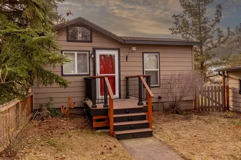 Exterior - 24025 Skywagon Dr, Bend, OR 97701 photo 4 of 24
