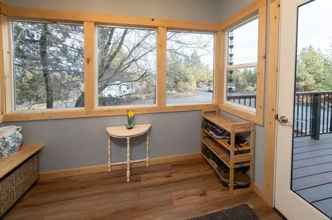 Exterior - 24025 Skywagon Dr, Bend, OR 97701 photo 3 of 24
