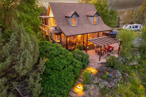 Exterior - 24025 Skywagon Dr, Bend, OR 97701 photo 21 of 24