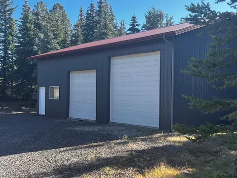 Exterior - 24025 Skywagon Dr, Bend, OR 97701 photo 7 of 24