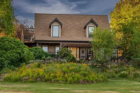 Exterior - 24025 Skywagon Dr, Bend, OR 97701 photo 13 of 24