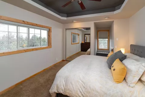 Bedroom - 24025 Skywagon Dr, Bend, OR 97701 photo 1 of 2