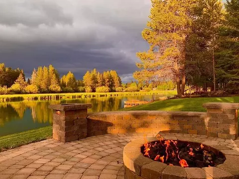 55665 Big River Dr, Bend, OR 97707