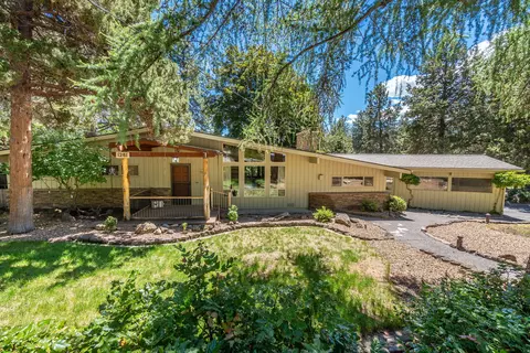 1281 NW West Hills Ave, Bend, OR 97703