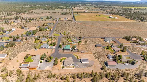 View/Area - 66590 W Cascade, Bend, OR 97703 photo 3 of 7