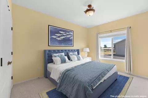 Bedroom - 66590 W Cascade, Bend, OR 97703 photo 4 of 9