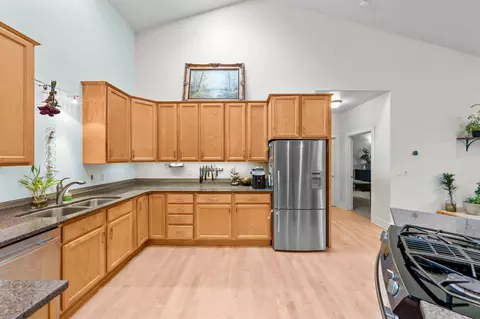63238 Eastview Dr, Bend, OR 97701 photo 35