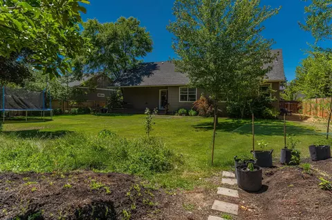 63238 Eastview Dr, Bend, OR 97701 photo 20