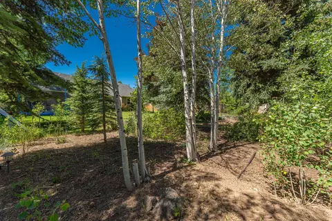 63238 Eastview Dr, Bend, OR 97701 photo 21