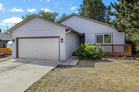 1620 NE Heavenly Dr, Bend, OR 97701