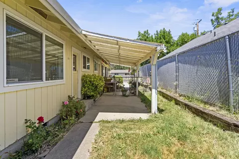 1226-1228 Stevens St, Medford, OR 97504