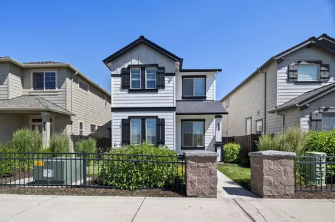 4362 SW Canal Blvd, Redmond, OR 97756