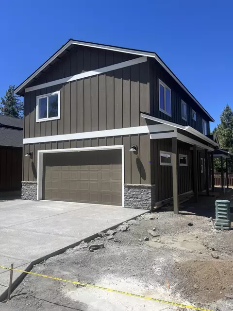 19712 Hollygrape St #3, Bend, OR 97702