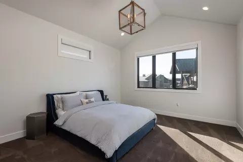 Bedroom - 19215 Cartwright Ct, Bend, OR 97702 photo 2 of 5