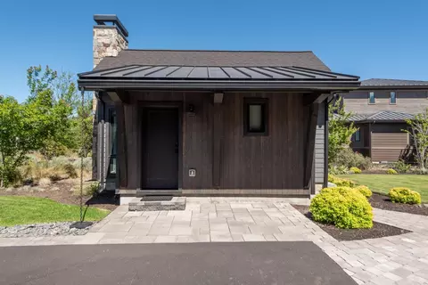 Exterior - 19215 Cartwright Ct, Bend, OR 97702 photo 5 of 10