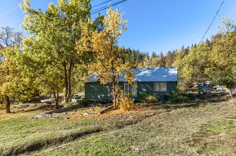 750 Busch Rd, Trail, OR 97541 photo 1