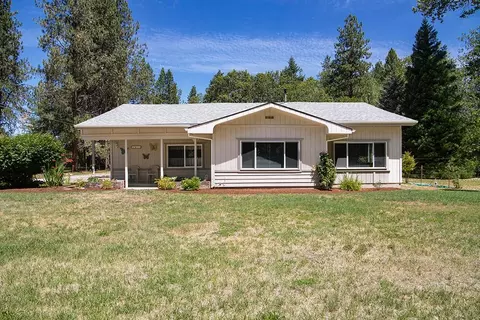 2612 Sand Creek Rd, Grants Pass, OR 97527