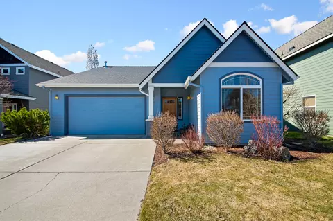 1992 NE Cradle Mountain Way, Bend, OR 97701