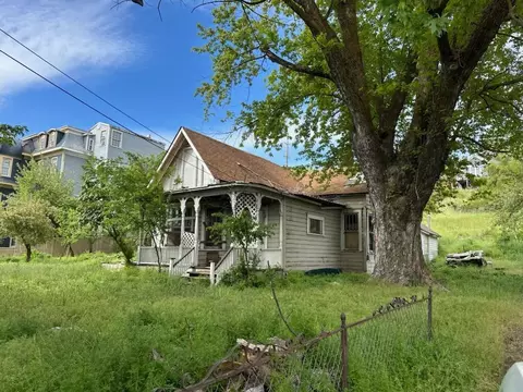 128 Riverside Dr, Klamath Falls, OR 97601